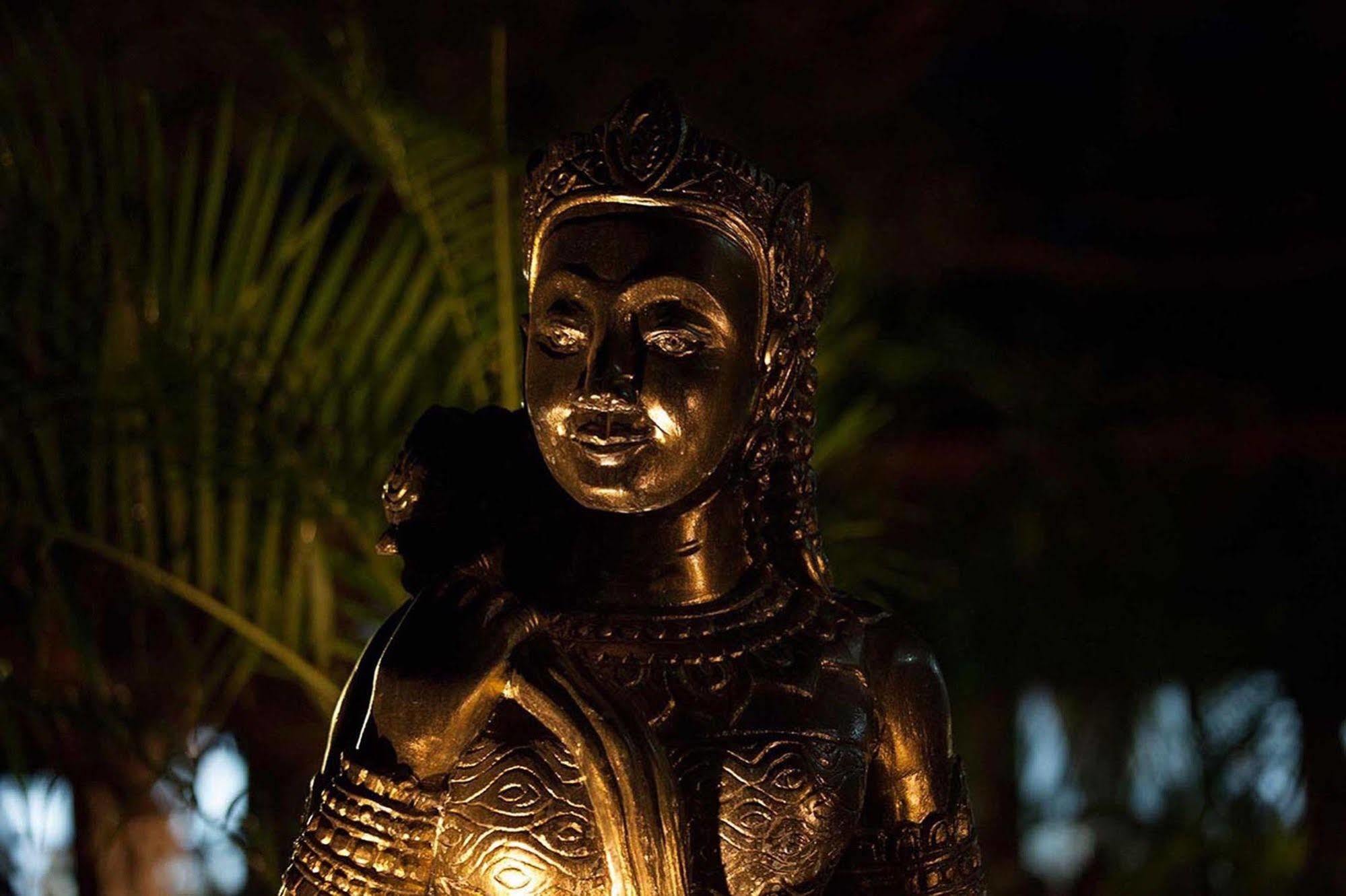 Sincere Smile Bagan 3*