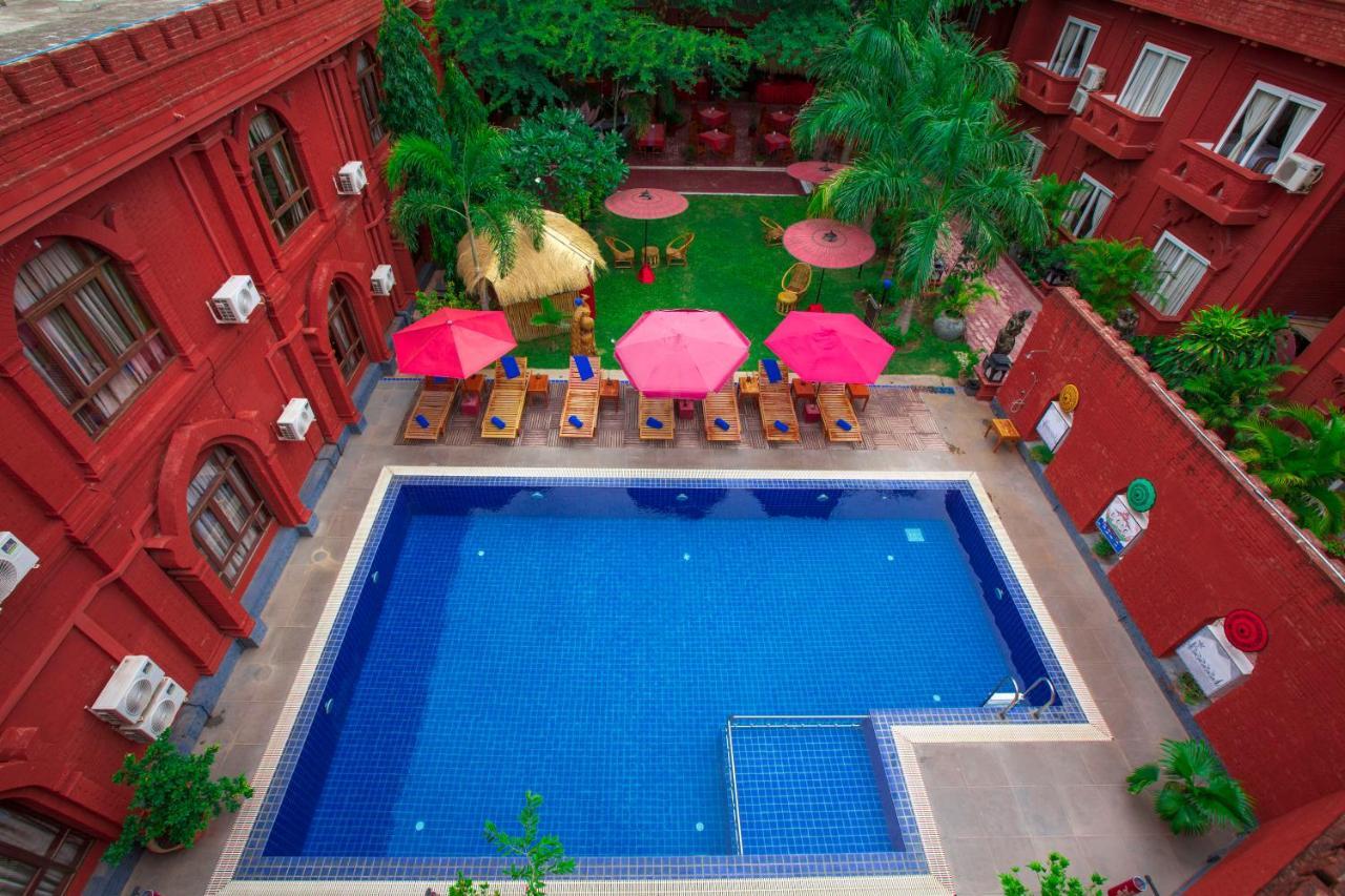 Hotel Sincere Smile Bagan 3*